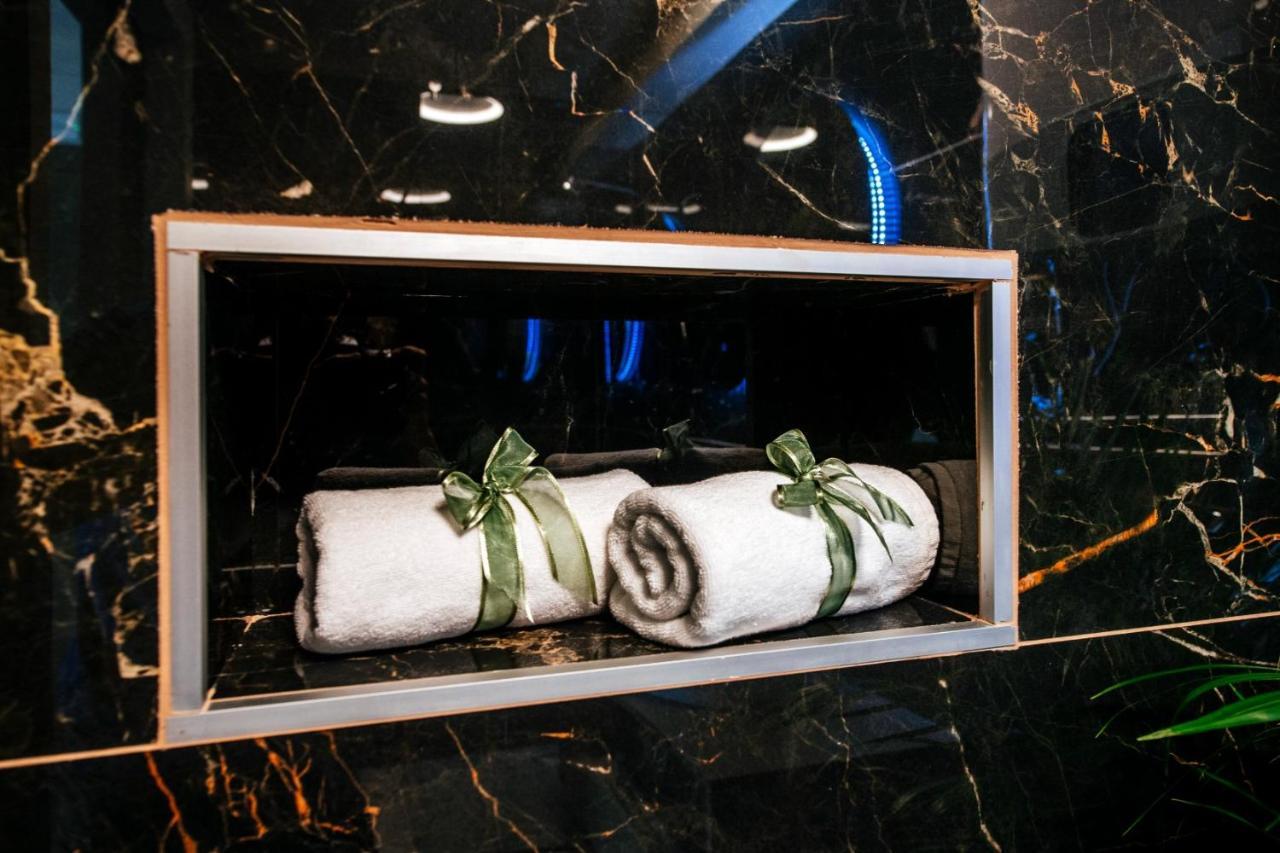 Luxury Vindemiae