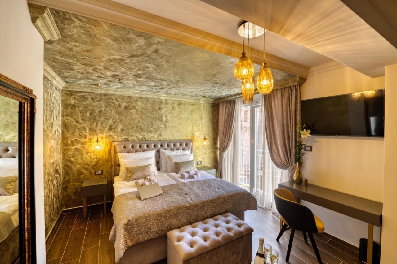 Luxury Vindemiae